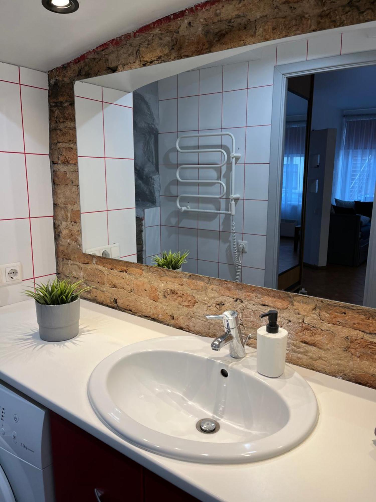 Old Studio Apartment Βίλνιους Εξωτερικό φωτογραφία