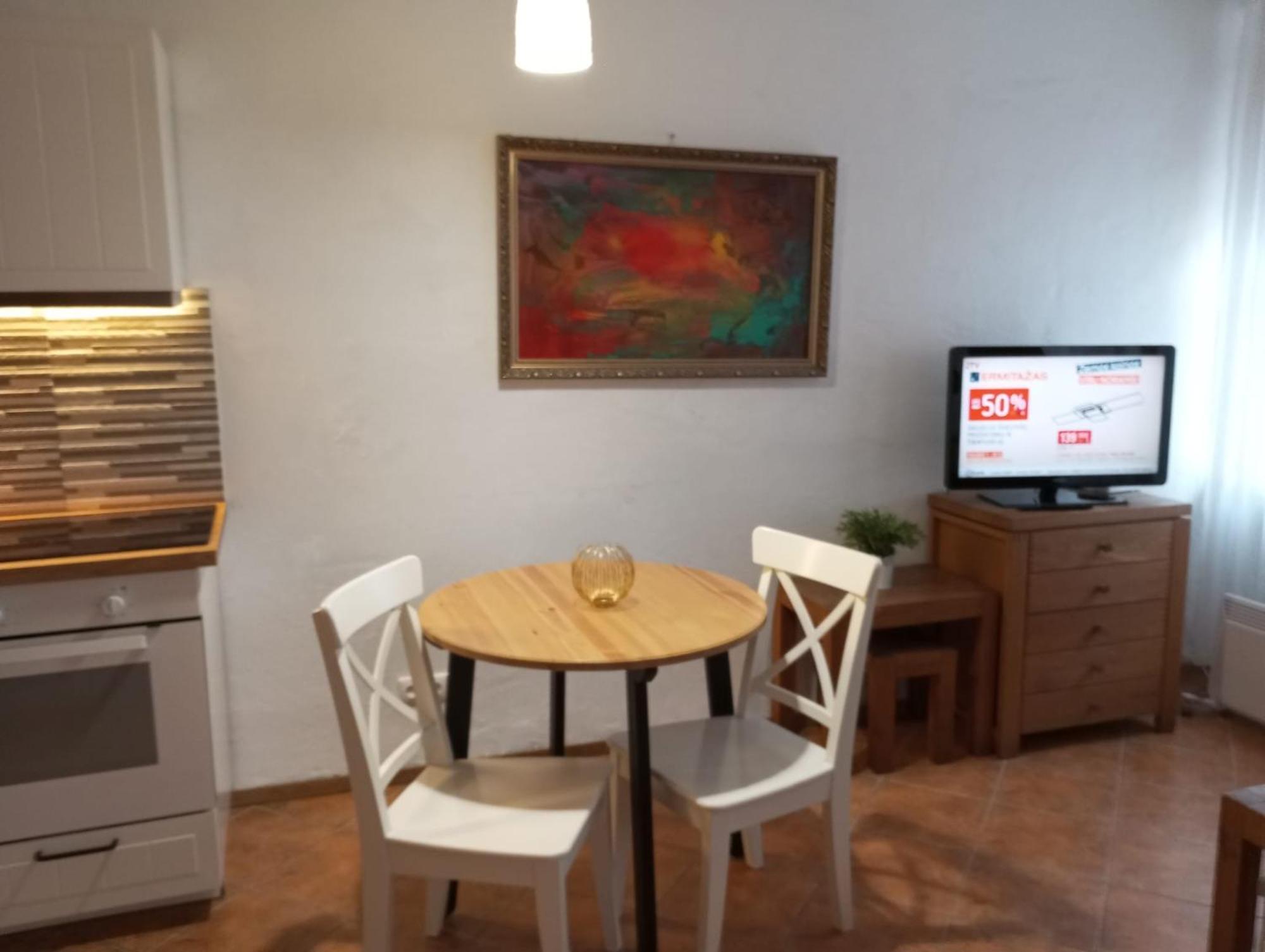 Old Studio Apartment Βίλνιους Εξωτερικό φωτογραφία